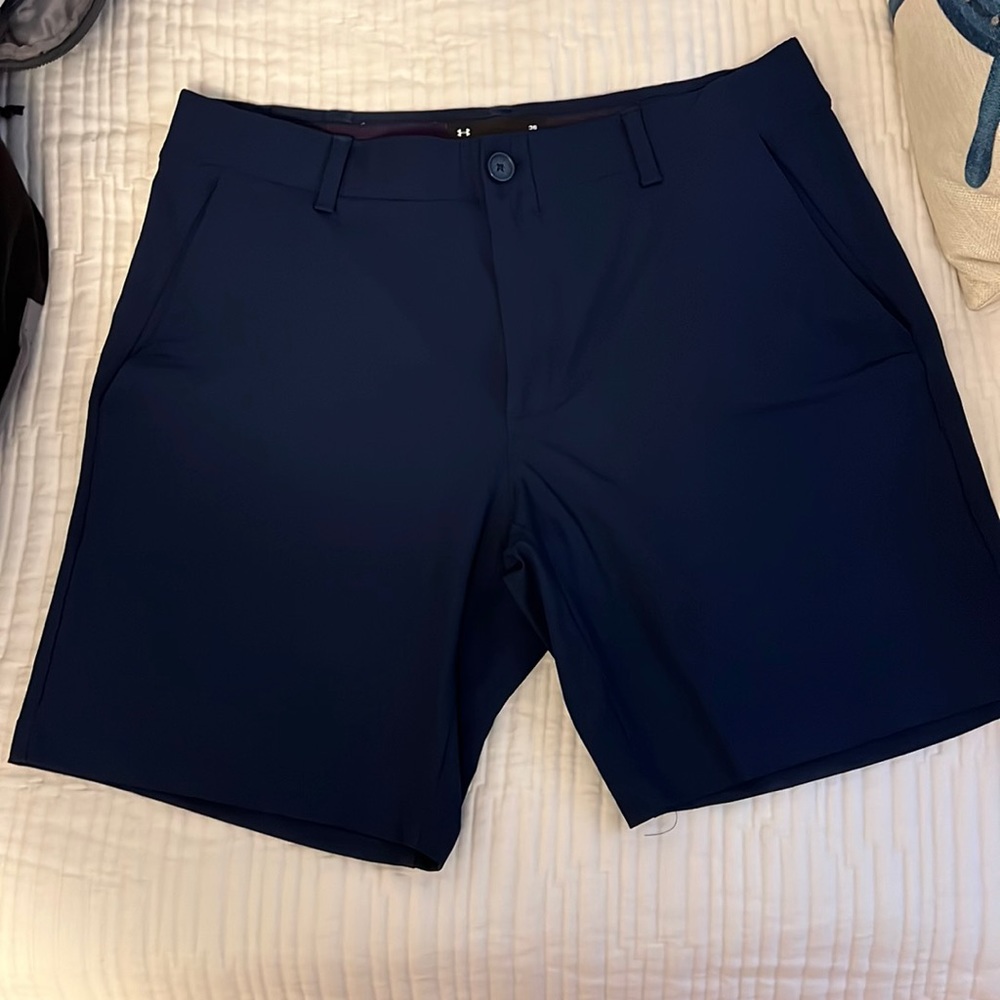 Under Armor - Navy golf shorts